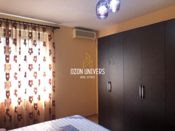 Tirane, jepet me qera apartament 2+1 Kati 3, 100 m² 850 € (Rruga Sales)