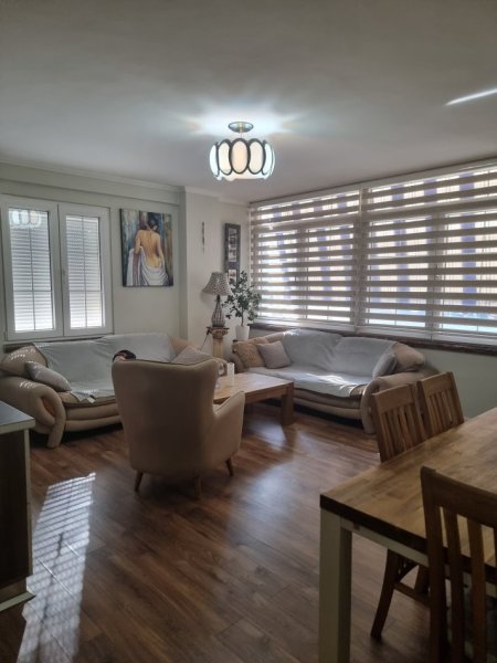 Tirane, shitet apartament 2+1+Ballkon Kati 6, 177.000 € 
