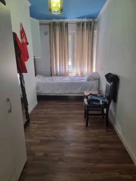 Tirane, shitet apartament 2+1+Ballkon Kati 6, 177.000 € 