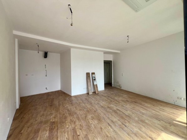Tirane, shitet apartament 2+1+Ballkon Kati 5, 103 m² 350.000 € (Residenence Lake View)