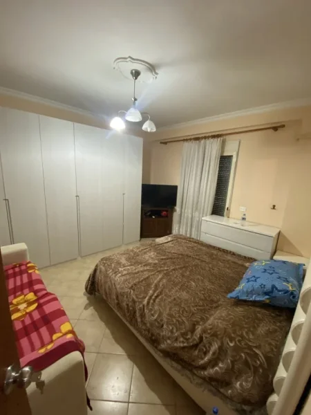 Shkembi Kavajes, shitet nga Pronari, pa-komision shtepi 1+1+Aneks+Ballkon Kati 4, 61 m² 160.000 € (Rruga Danubi Shkembi Kavajes)