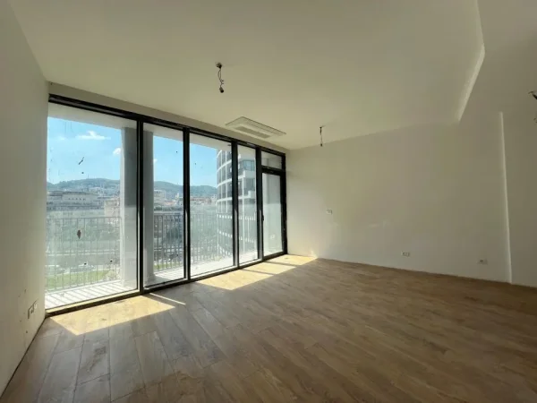 Tirane, shitet apartament 2+1+Ballkon Kati 5, 103 m² 350.000 € (Lake View Residence - Tiranë)