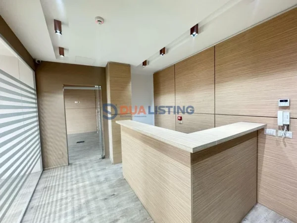 Tirane, shitet apartament 2+1+Ballkon Kati 8, 146 m² 490.000 € (Rruga e Elbasanit)