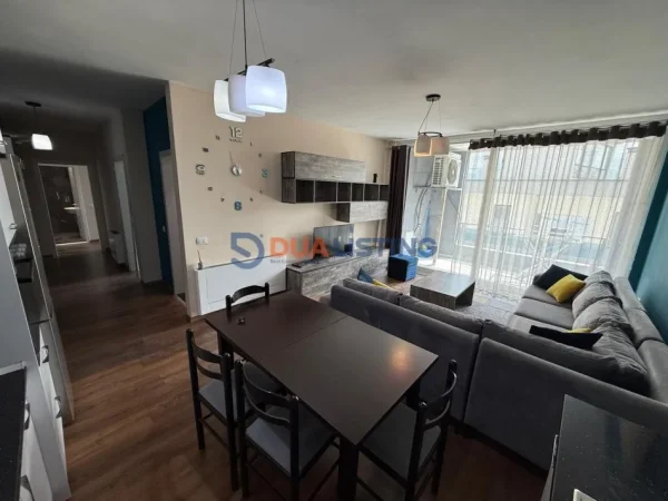 Tirane, jepet me qera apartament 2+1+Ballkon Kati 2, 105 m² 800 € (Kompleksi Mateo)