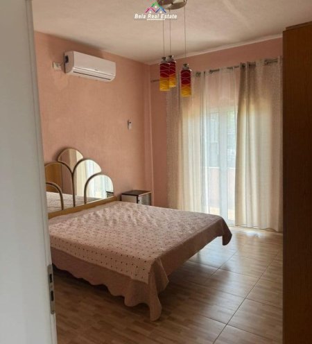 Tirane, jepet me qera apartament 2+1 Kati 2, 150 m² 400 € (prane Depove te Ujit)