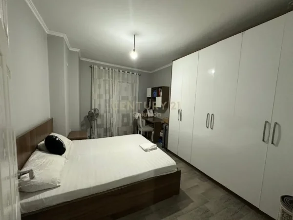 Tirane, jepet me qera apartament 1+1 Kati 1, 75 m² 500 € (Spitali QSUT)