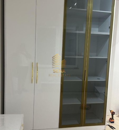 Tirane, jepet me qera apartament 1+1 Kati 8, 65 m² 600 € (Prane Bohem Lounge 1)