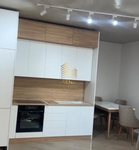 Tirane, jepet me qera apartament 1+1 Kati 8, 65 m² 600 € (Prane Bohem Lounge 1)