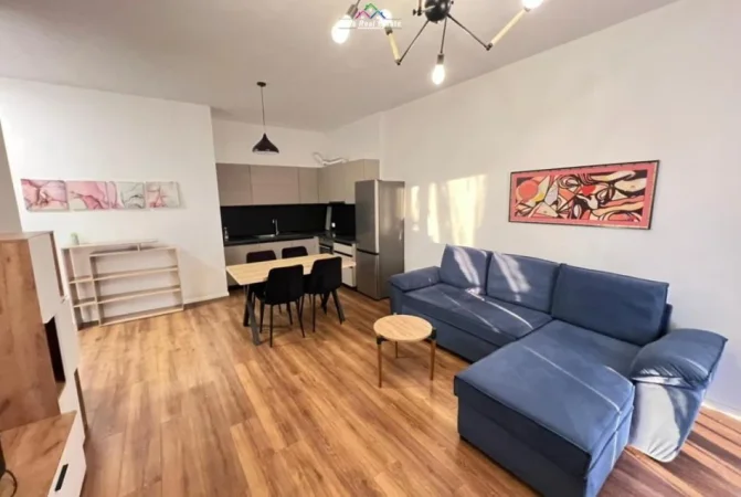 Shqiperi, jepet me qera apartament 2+1 Kati 6, 100 m² 650 € (prane shkolles “Tirana Jone”)