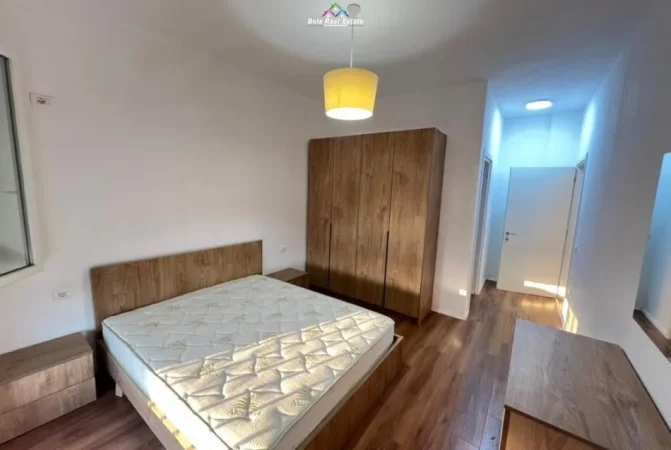 Shqiperi, jepet me qera apartament 2+1 Kati 6, 100 m² 650 € (prane shkolles “Tirana Jone”)