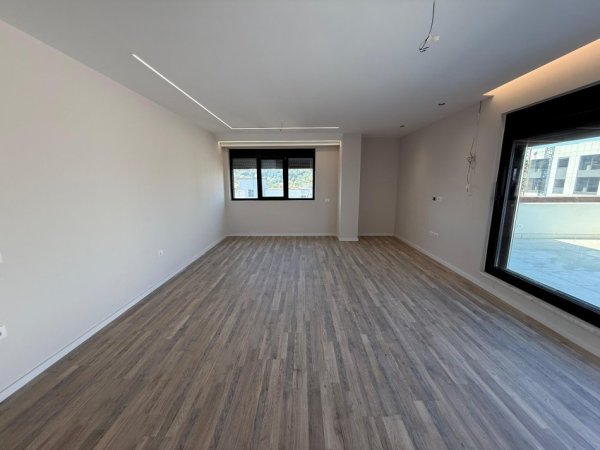 Tirane, shitet apartament+verande | Penthouse 3+1+Aneks+Ballkon Kati 8, 242 m² 311.175 € (Kompleksi Urban Gate)