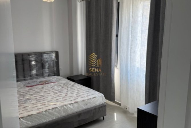 Tirane, jepet me qera apartament 1+1+Ballkon Kati 7, 70 m² 500 € (Rruga Teodor Keko)