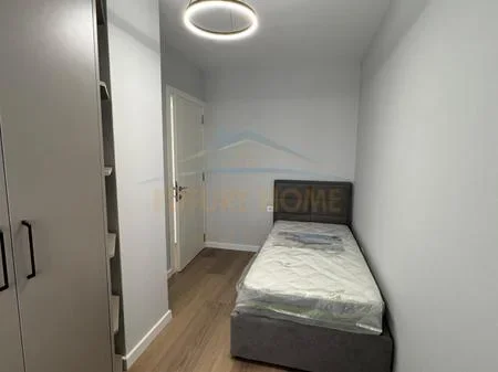 Tirane, shitet apartament 2+1 Kati 3, 94 m² 135.000 € (Fresku)