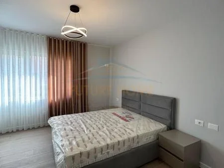 Tirane, shitet apartament 2+1 Kati 3, 94 m² 135.000 € (Fresku)