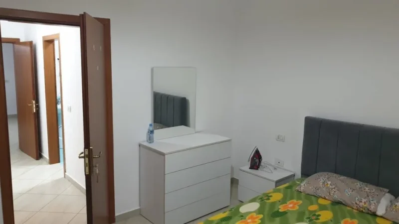 Tirane, jepet me qera apartament 2+1+Ballkon Kati 2, 98 m² 450 € (Fresku)