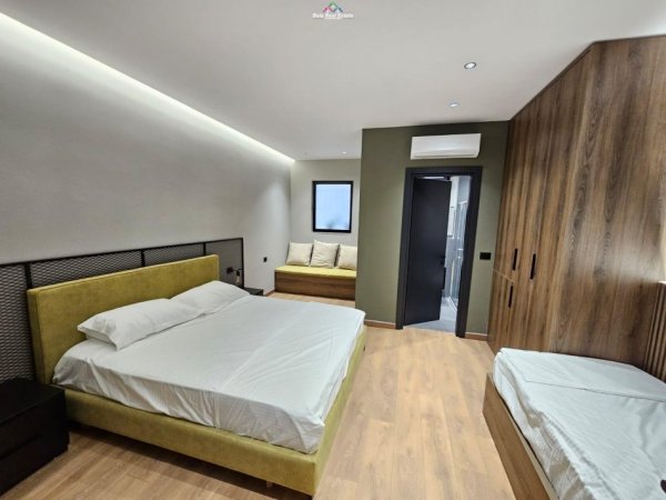 Tirane, jepet me qera apartament 1+1+Ballkon Kati 1, 55 m² 700 € (myslym shyri)