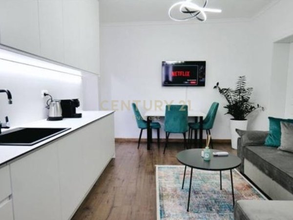 Tirane, jepet me qera apartament 1+1 Kati 2, 43 m² 600 € (21 DHJETORI)