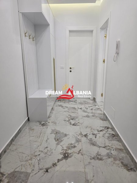 Tirane, jepet me qera apartament 1+1 , 76 m² 500 € (Paskuqan)