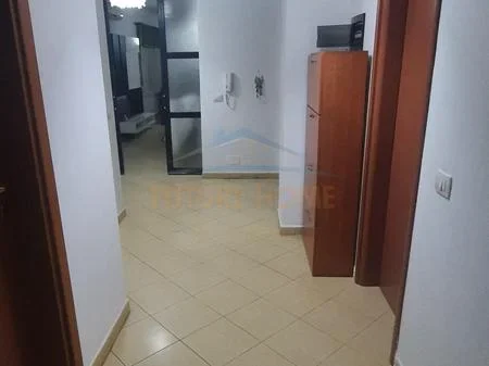 Tirane, shitet apartament 2+1 Kati 4, 110 m² 165.000 € (Alidemi)