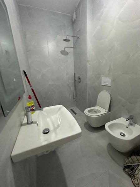 Tirane, jepet me qera apartament Kati 4, 60 m² 450 € (Kompleksi Kaimi)