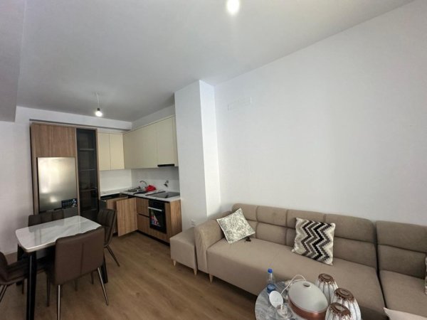 Tirane, jepet me qera apartament Kati 4, 60 m² 450 € (Kompleksi Kaimi)
