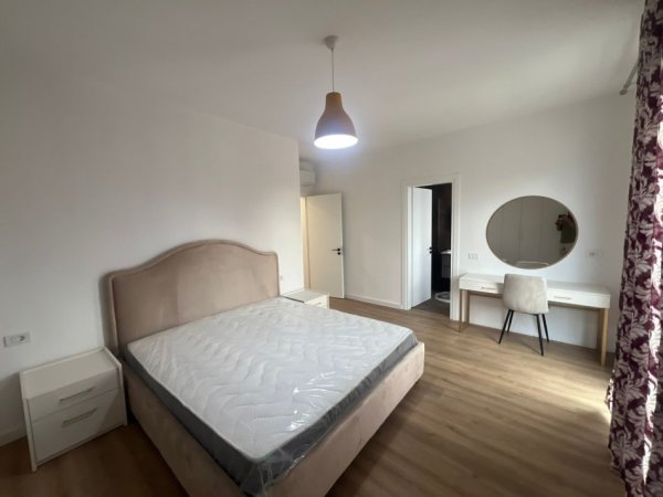 Tirane, jepet me qera 2+1+Ballkon Kati 3, 800 € 