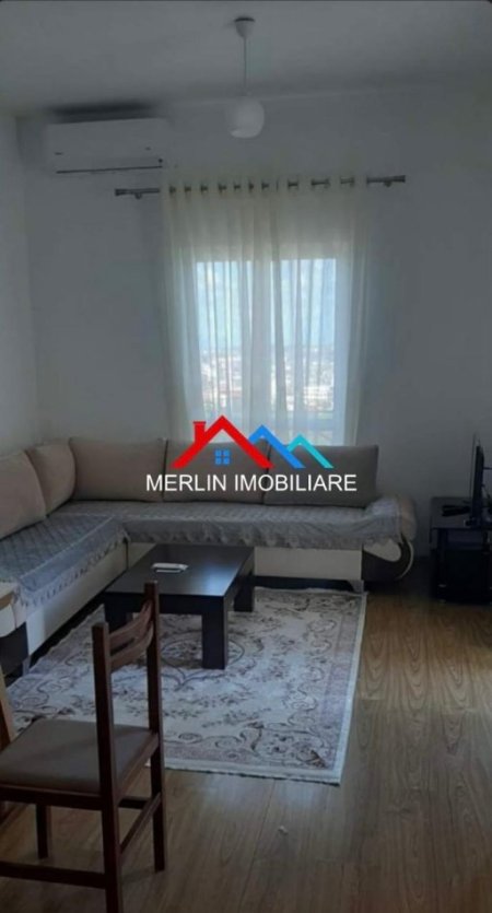 Tirane, jepet me qera apartament 2+1+Ballkon Kati 3, 85 m² 500 € (RRUGA PJETER BUDI,QYTET STUDENTI)