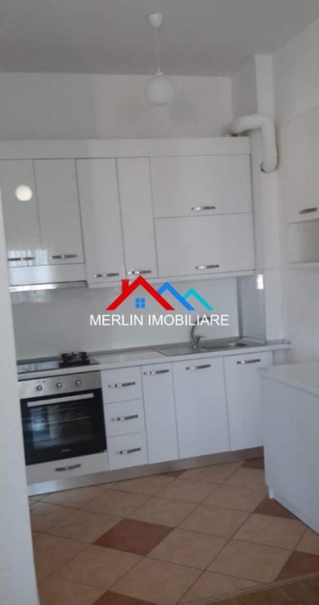 Tirane, jepet me qera apartament 2+1+Ballkon Kati 3, 85 m² 500 € (RRUGA PJETER BUDI,QYTET STUDENTI)