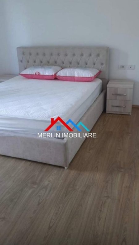 Tirane, jepet me qera apartament 2+1+Ballkon Kati 3, 85 m² 500 € (RRUGA PJETER BUDI,QYTET STUDENTI)
