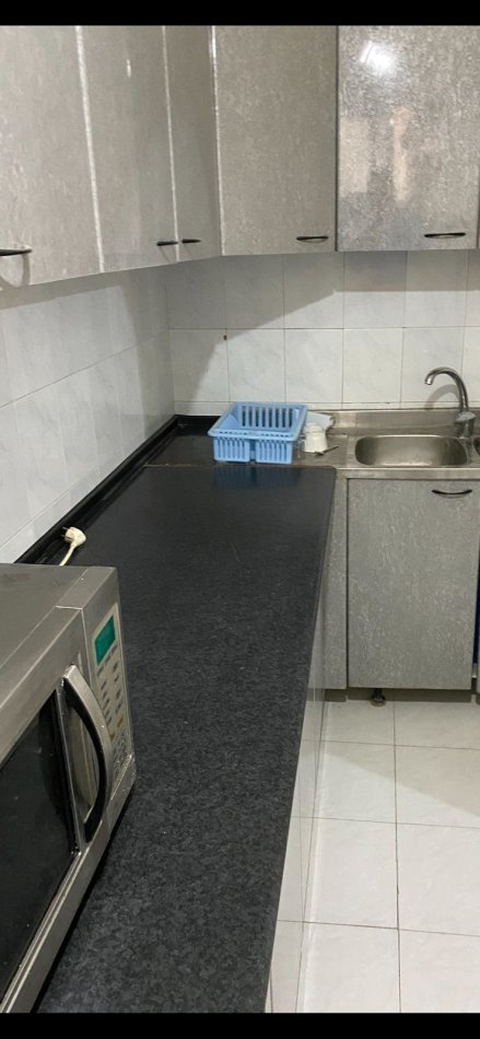 Tirane, jap me qera apartament 2+1+Ballkon Kati 3, 112 m² 600 € (Qender Rruga Bardhok Biba)