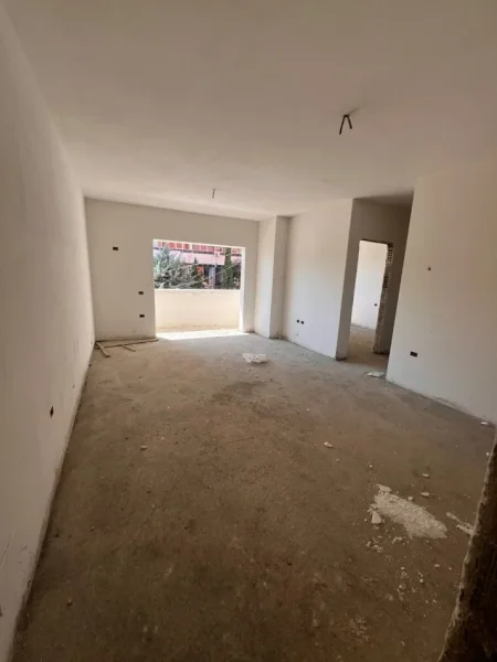 Tirane, shitet apartament 2+1+Aneks+Ballkon Kati 3, 94 m² 165.000 € (Prane KMY-se)