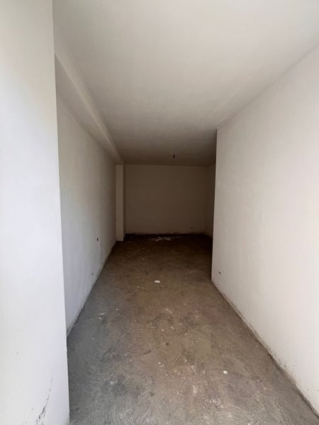 Tirane, shitet apartament 2+1+Aneks+Ballkon Kati 3, 94 m² 165.000 € (Prane KMY-se)
