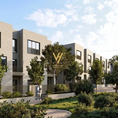 Tirane, shitet apartament 2+1+Ballkon Kati 0, 116 m² (MJULL BATHORE)