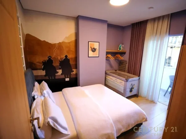 Tirane, jepet me qera apartament 2+1 Kati 2, 120 m² 1.200 € (Shallvaret)