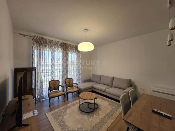 Tirane, jepet me qera apartament 2+1 Kati 3, 100 m² 801 € (Don Bosko)