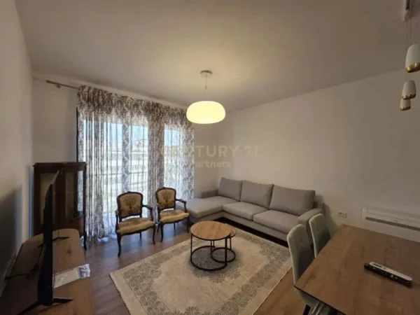 Tirane, jepet me qera apartament 2+1 Kati 3, 100 m² 801 € (Don Bosko)