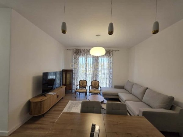 Tirane, jepet me qera apartament 2+1 Kati 3, 100 m² 801 € (Don Bosko)
