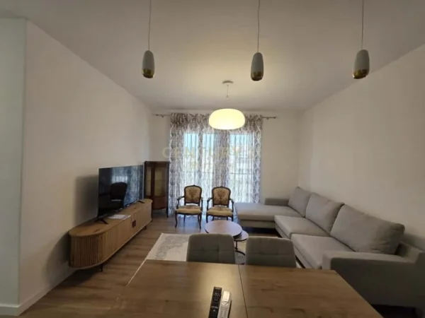 Tirane, jepet me qera apartament 2+1 Kati 3, 100 m² 801 € (Don Bosko)