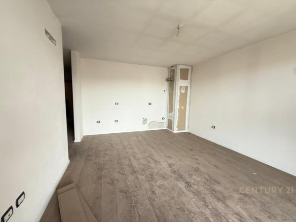 Tirane, shes apartament 2+1 Kati 9, 84 m² 125.000 € (Garden Rezidence Turdiu)