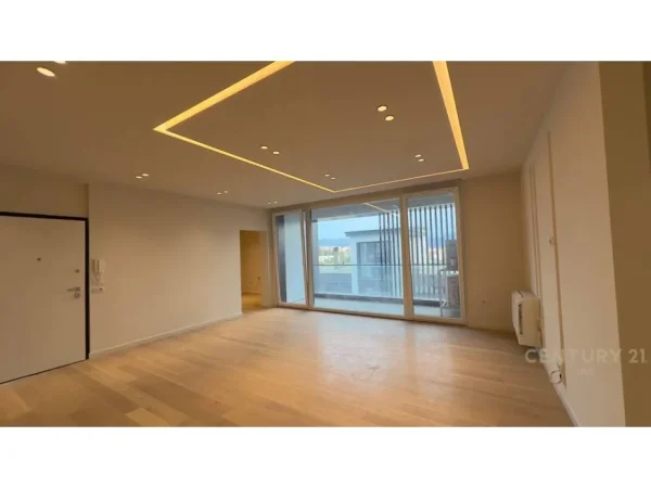 Tirane, shes apartament 3+1+Ballkon Kati 2, 153 m² 370.000 € (Pallati Brigadave)