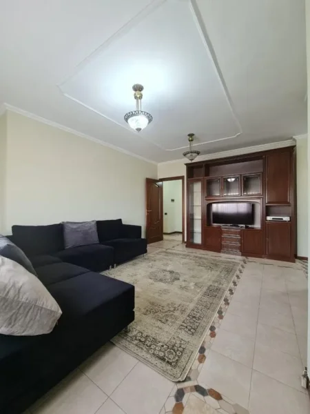 Tirane, shes apartament 3+1 Kati 3, 138 m² 304.000 € (reshit petrela)