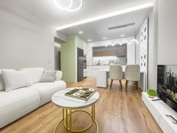 Tirane, jepet me qera apartament 1+1+Ballkon Kati 2, 71 m² 1.100 € (BLLOK)