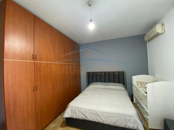 Tirane, jepet me qera apartament 2+1 Kati 6, 96 m² 590 € (Unaza e Re)
