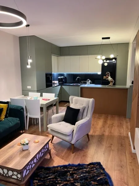 Apartament Luksoz me qera prane 21 Dhjetorit (1000 Euro)