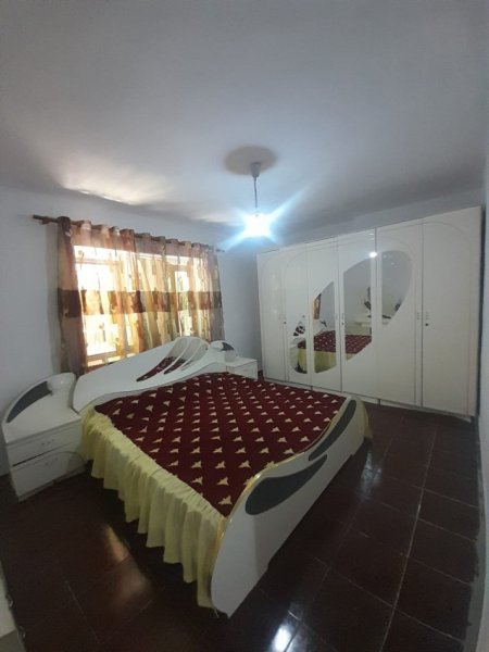 Tirane, jepet me qera apartament 2+1+Ballkon Kati 1, 78 m² 500 € (Rruga Dibres, Prane Shkolles Bashkuar)