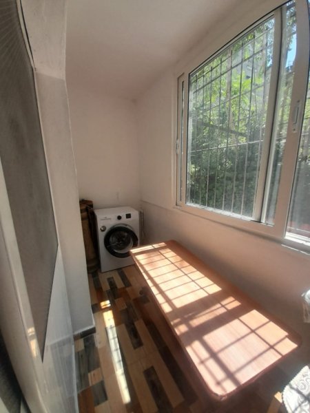 Tirane, jepet me qera apartament 2+1+Ballkon Kati 1, 78 m² 500 € (Rruga Dibres, Prane Shkolles Bashkuar)