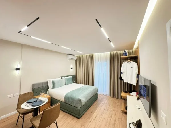 Tirane, jepet me qera garsonier 1+1 Kati 8, 50 m² 500 € (Astir)