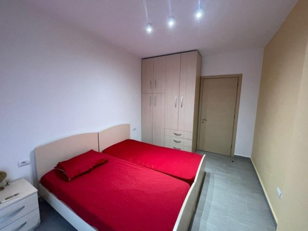 Tirane, jepet me qera apartament 1+1 Kati 3, 88 m² 500 € (Rrethi Astir ,Harli Kafe)