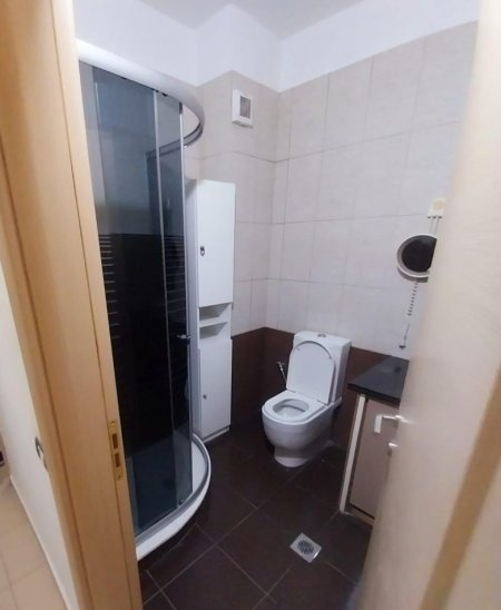 Tirane, jepet me qera apartament 1+1 Kati 3, 65 m² 450 € 