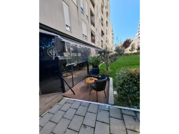 Tirane, shitet bar-kafe Kati 0, 130 m² 420.000 € (21 Dhjetori , Kompleksi Magnet)
